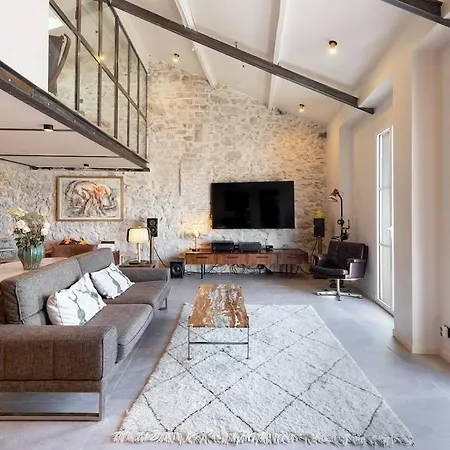 Garibaldi Elegant Duplex With A Soothing View Ac *