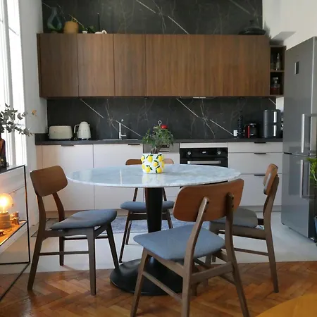 Apartment T2 Renove, Plein Sud, A 200m Du Tram Nice