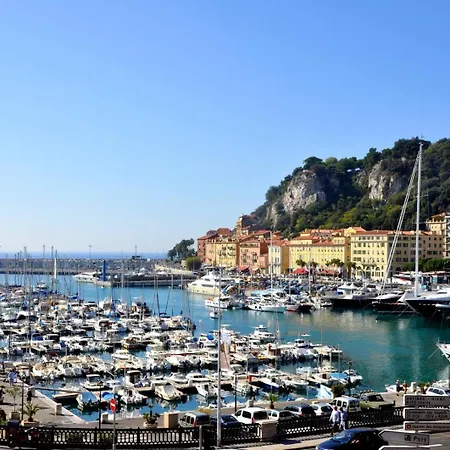 Luxueux Port De *