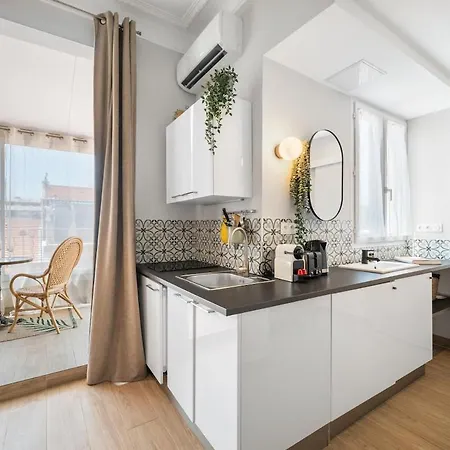Bright & Cosy W Terrace Ac * Nice