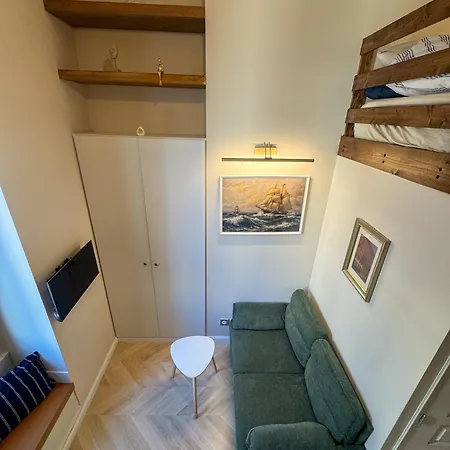 Compact Modern Apartment