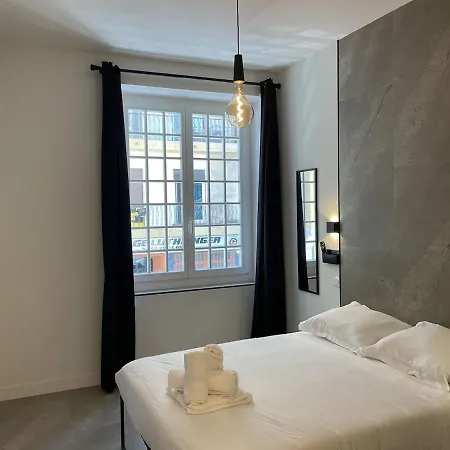 Joli Appartement Avec Jardin, 2 Chambres, Centre Ville De Nice Apartment