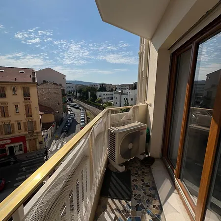 Modern Apartment, Air Conditioning, Balcony Liberation Apartment *