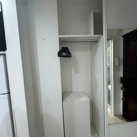 Apartment De La *