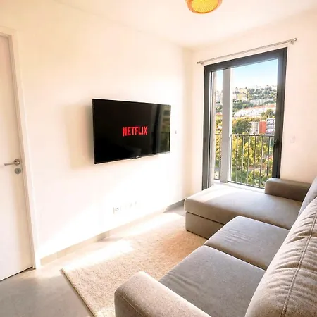 Luxury Modern Flat & Panoramic View & Wifi Apartment