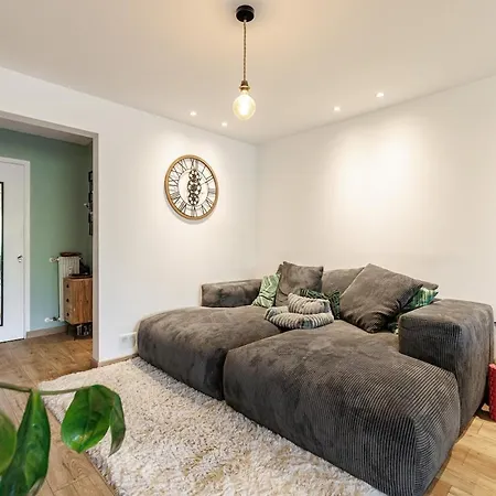 Beautiful 2 Swimming Pool, Parking Space And Air Conditioning Apartment
