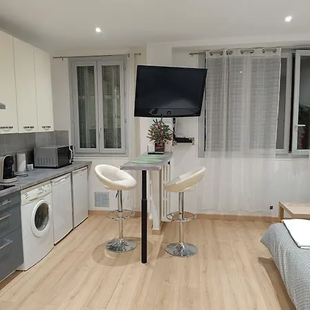 Apartment Garibaldi Near Port And Place Du Pin Nice