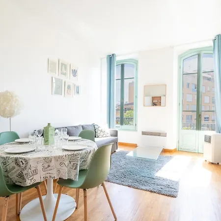 Apartment Collection *