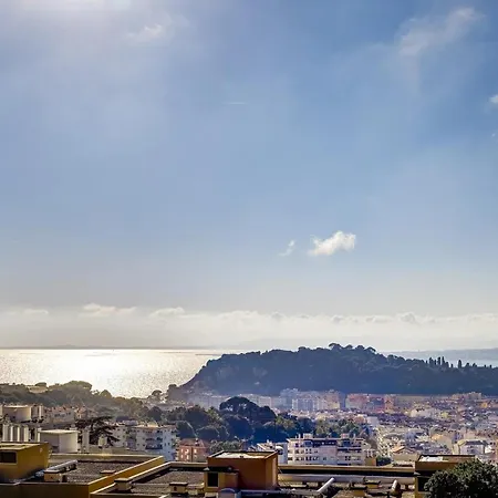 Vue Panoramique Sur La 2 Climatisation Terrasses Garage