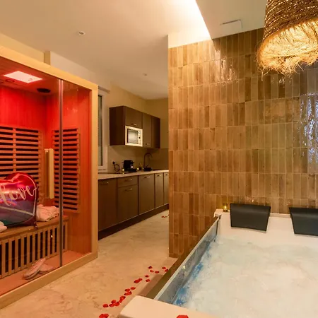 Apartment Bali Evasion - Jacuzzi & Sauna Privatif A Nice