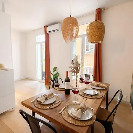 Apartment Elegant Climatise , Vieux Nice, A Pied
