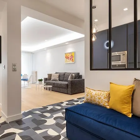 Beautiful Luxury 66 M2 Apartment *