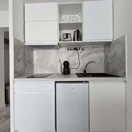Cozy Seaside With Private Parking Apartment Nice
