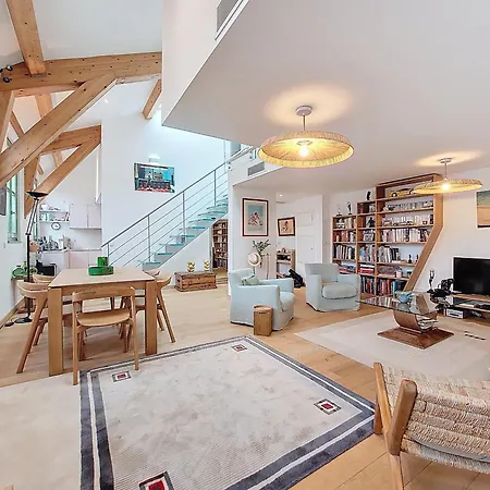 S10 Staywizus - Duplex 3 Bdr Ac Wifi Balcony 10 Mins *