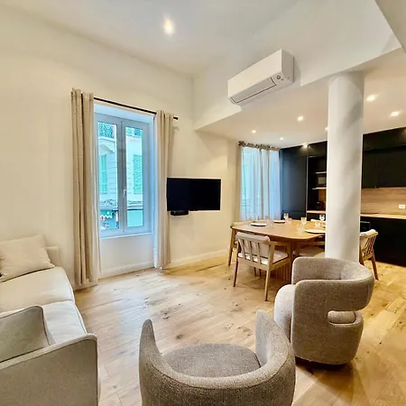 Apartment Promenade Carre D'or Duplex Renove 3 Plages 1 Min - Recommande Pour 5 Adultes Nice