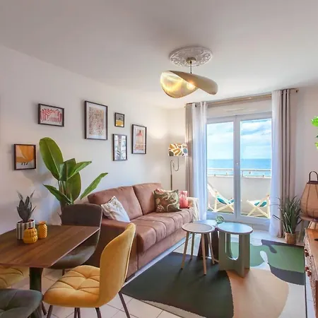 Modern 2-bedroom Sea View, Air Conditioning, Balcony Nice