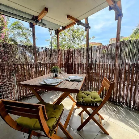 Urban Jungle Apartment Nice