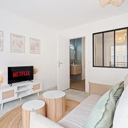Renting - 2philibert - Bohemian Terrace Port & Promenade *