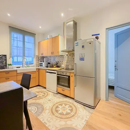 Center - Wifi, Ac, 6pers Apartment