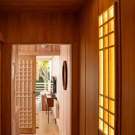 Moku Lumiere 南仏 木光居 Apartment Nice