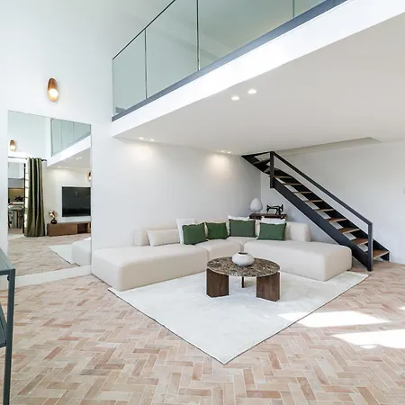 Apartment 20 Quai Lunel - Loft Vue Port De - 2 Mezzanine - Climatise *