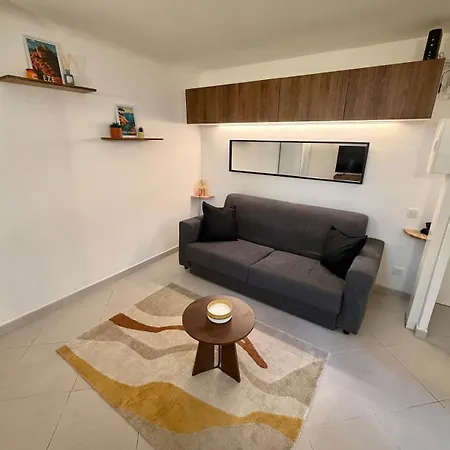 Apartment Very Charming In *