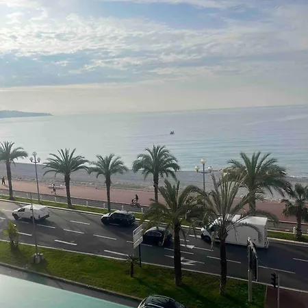 Charming With Ocean Views In Nice, France Apartment *