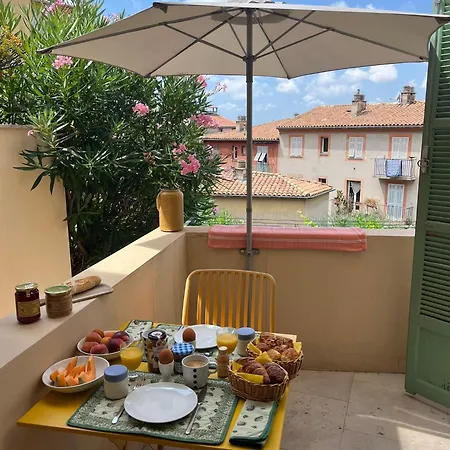 Apartment Unique Dans Le Vieux-nice! Avec Jardin Et Terrasse *