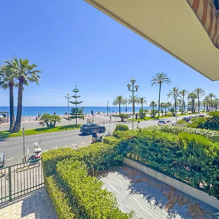 Sea Front Pearl Promenade France Apartment