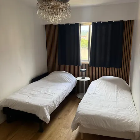 Apartment Magnifique A