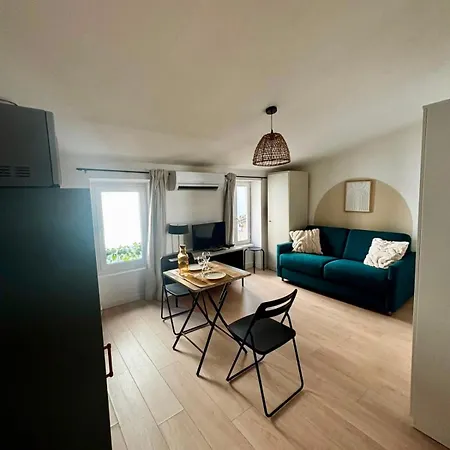 Apartment - Beautiful 5 Min From La Promenade Des - *