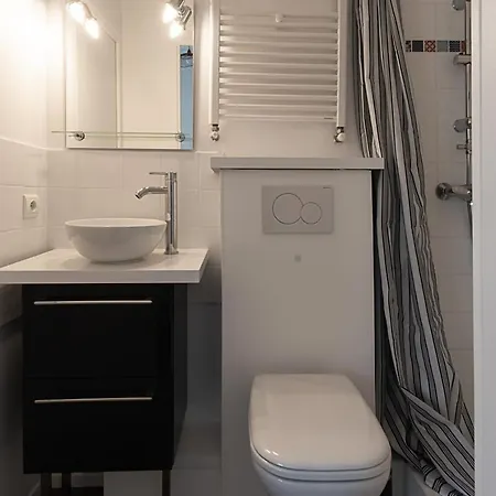 4 Cozy Proche De La Mer, Balcon, Wifi Apartment *