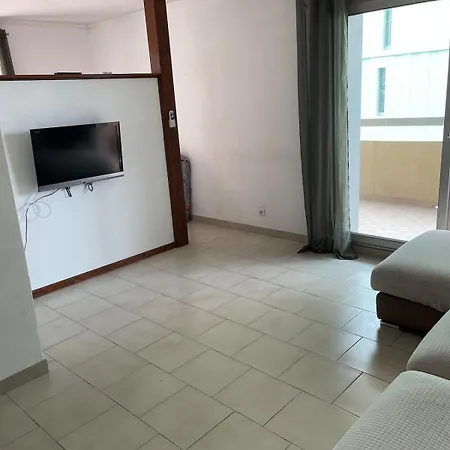 Apartment Confortable Et Spacieux Proche De La Nice
