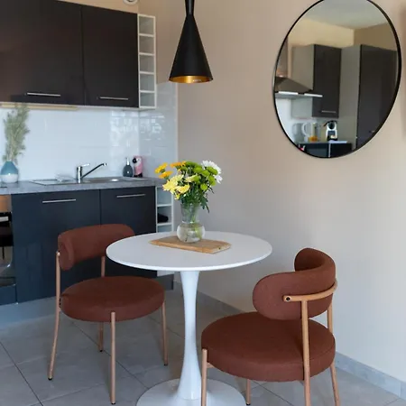 Casa Californie Terrace & Apartment *
