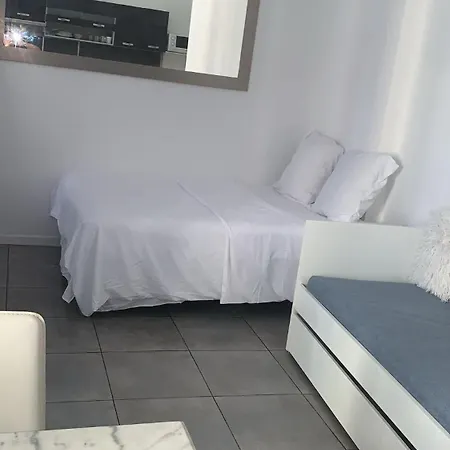 Cosy Gare Apartment *