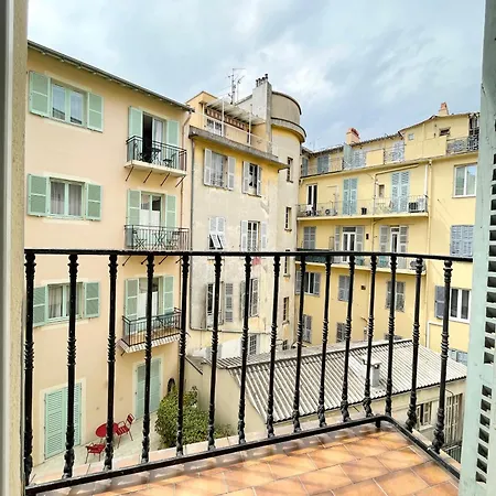 Apartment Avec Balcon Et Clim Centre De Nice