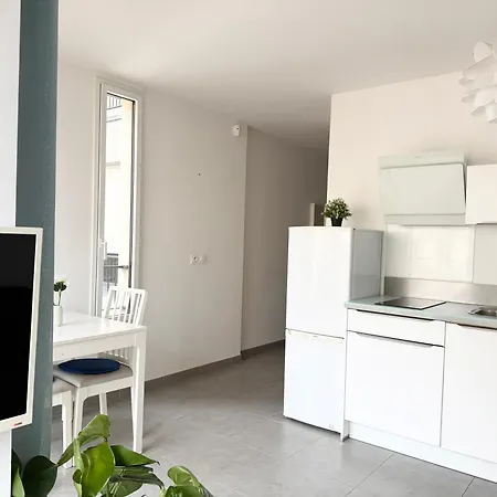 Apartment 2p Moderne Avec Terrasse A