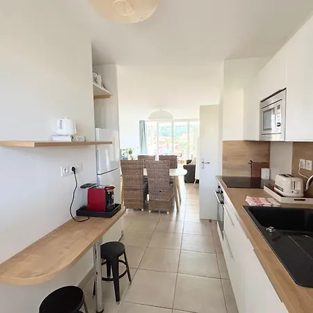 Beautiful Flat With Terrace & Parking Marseille Apartment *