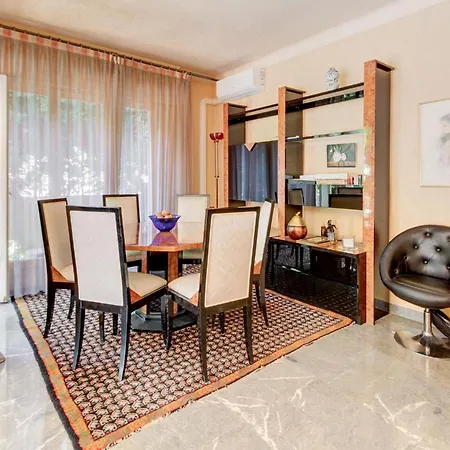 Centre Apartment