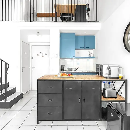 Duplex Hyper Center 5 Min Away From Promenade Des Apartment