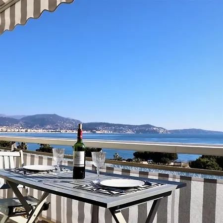 Apartment 2 Rooms, New, Incredible View Of Promenade Des