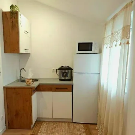 Apartment An In The Very Center Of The For 8 Guests Nearby Are A Tram Stop And Train Station Nice