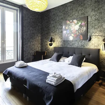 S16 Staywizus- Tiranty, 3 Chbrs, Jean Medecin, Balcon &clim Apartment *