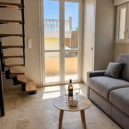 Apartment Joli T2 Neuf - Balcon - Clim - Wifi A *