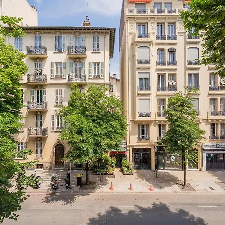 Apartment Hyper Center Fully Renovated Air Conditioning *
