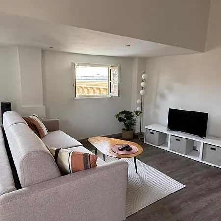 Apartment En Plein Coeur De *