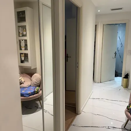 Sunny Getaway In Terrace Parking Apartment Nice