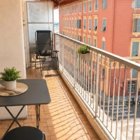 T2 Climatise A Deux Pas Du Port Apartment *