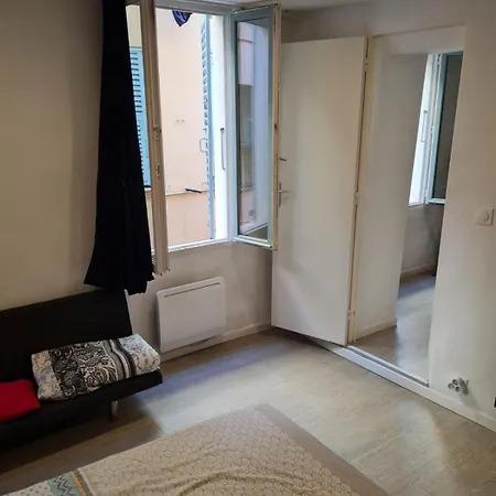 Au Coeur Du Vieux-nice, Pres De La Apartment