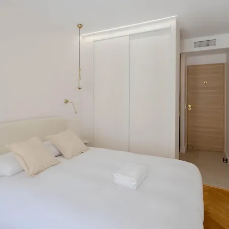 Le Miami - Premium - 2 Master Bedrooms Nice